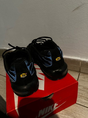 Nike Tn used shoes size 38.5 black and blue