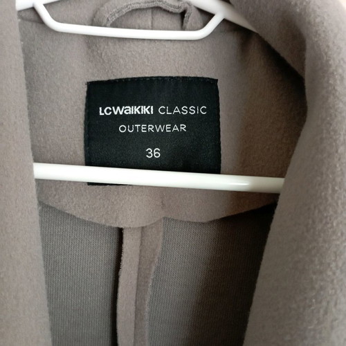 Women's coat like new, size 36
