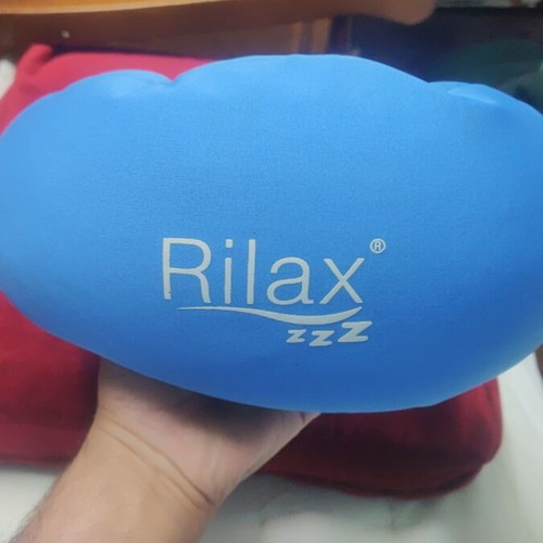 Rilax zzz neck pillow like new