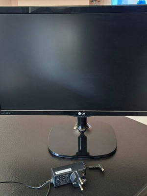 LG 22MP57VQ IPS Monitor used in excellent condition