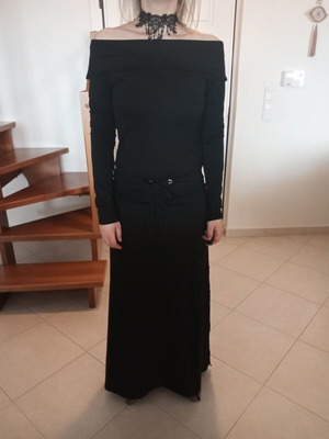 Off-the-shoulder maxi black dress like new, one size