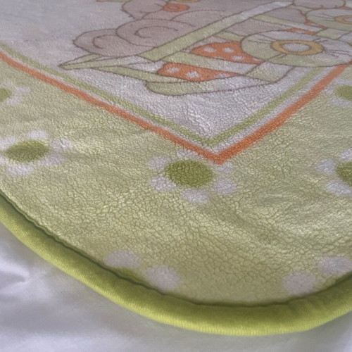Children's thick blanket used 1 x 1.45