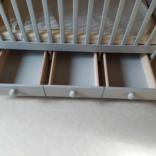 GONATT baby cot used light gray with mattress and waterproof topper
