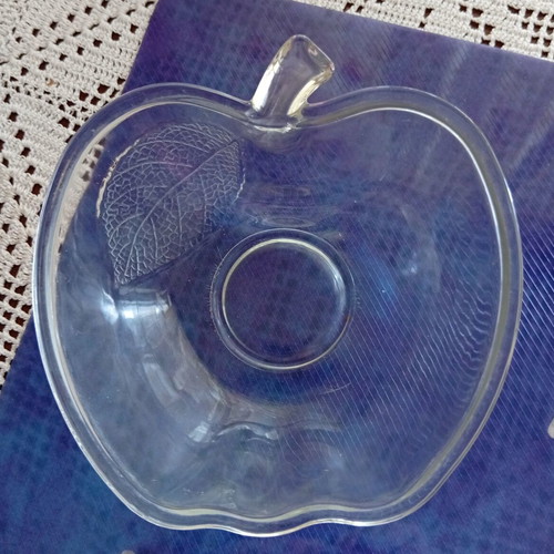 Thick glass apple-shaped bowl