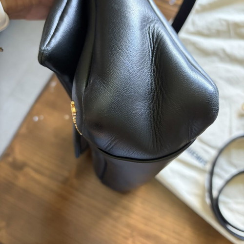 Jacquemus Bambimou black leather shoulder bag like new