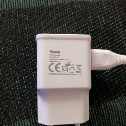 Fast Travel Charger 15W Type C new with cable