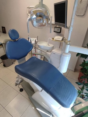 Dental equipment Anthos A3 plus with compressor used