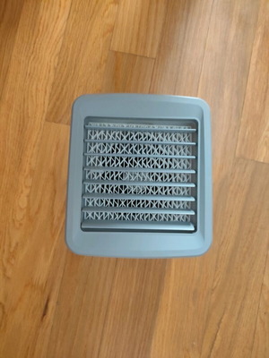 Portable room air conditioner like new with cable