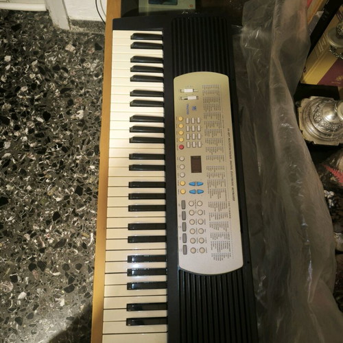 Yongmei YM-2100 synthesizer like new electronic keyboard
