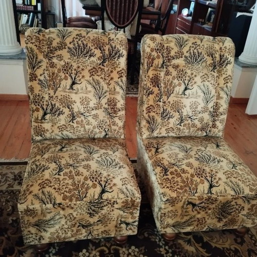Vintage living room set 5 pieces like new with wooden details