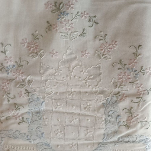 Handmade top bed sheet with 2 pillowcases new