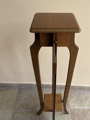 Coffee table used