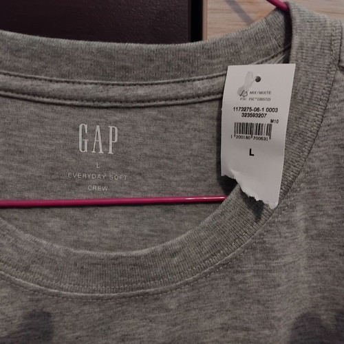 GAP T-shirt Large gray new with tags
