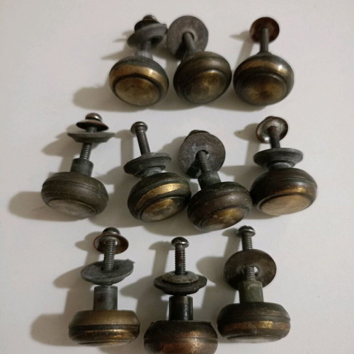 Screw-on handles used, pack of 10, brass, 3 cm