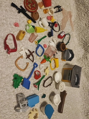 Playmobil pieces used, assorted set