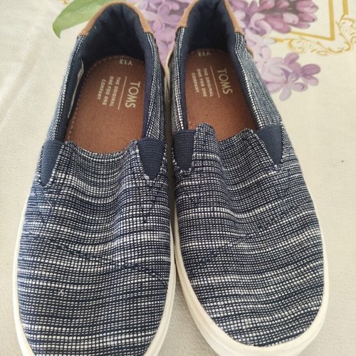 Toms children's shoes size Y13 like new, grey and blue