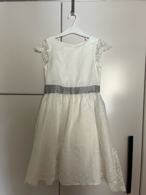Girl's dress size 134 like new, ideal for christening or wedding