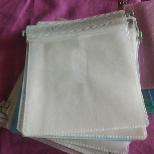 CD and DVD cases like new, pack of 50 homes