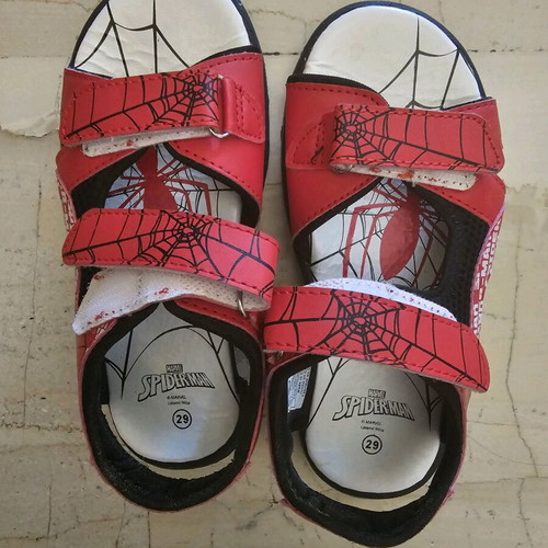 Spiderman sandals used, size 29