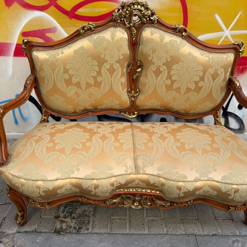 Rosewood sofa set like new