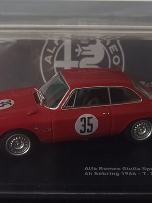 Alfa Romeo Giulia 1/43 metal miniature new, sealed