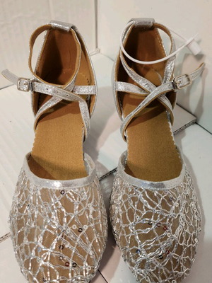 Danceandsway dance shoes new, silver pumps size 34