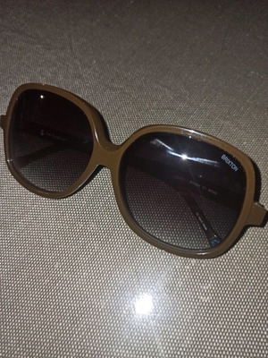 Brixton square sunglasses used, oil color, 100% UV protection