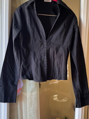 Shirt slim fit black with corset style cuts and boning like new, size M