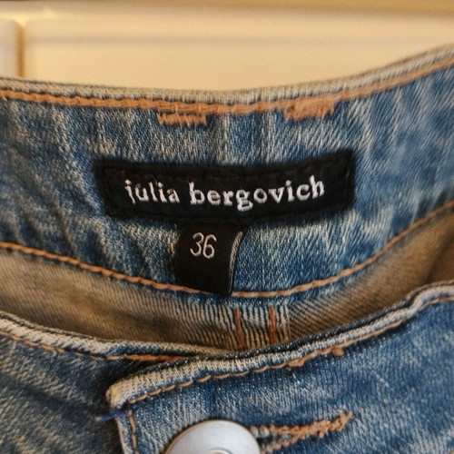 Julia Bergovich women's capri jeans like new