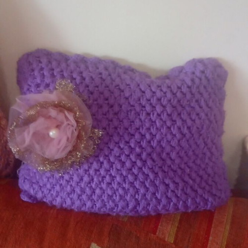 Knitted pillows set of 3 used, handmade, sizes 40×40, 13×10, 9×9
