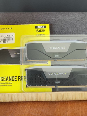 Corsair Vengeance RGB DDR5 64GB (2x32GB) 5200MHz σαν καινούργιο