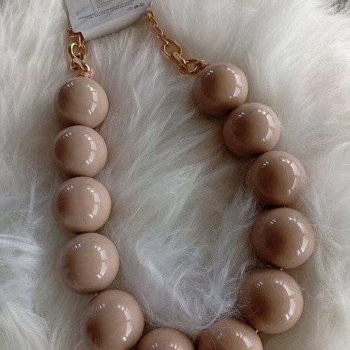 Necklace with round stones new beige unused