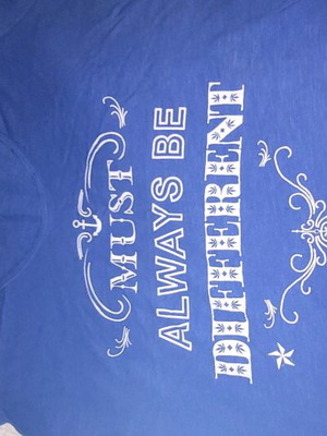 Women's blouse like new, blue, with open neckline and design