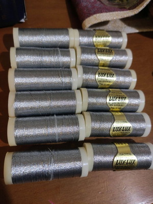 Lux silver threads new, 4 pieces in bag
