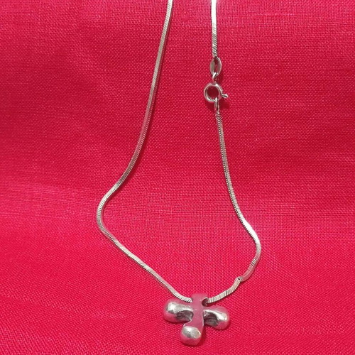 Silver 925 Cross with Chain like new