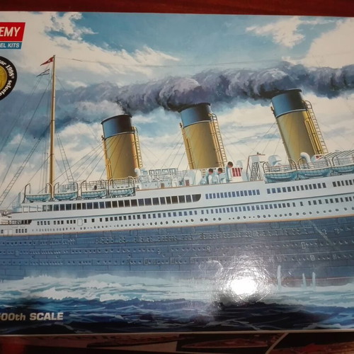 R.M.S Titanic 1:400 model used, scale model
