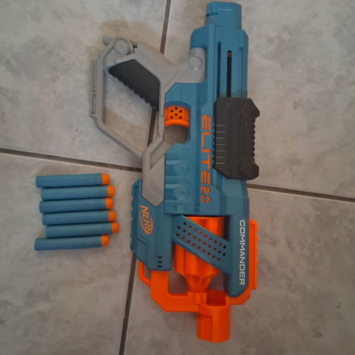Nerf Elite 2.0 Commander toy gun with 6 darts