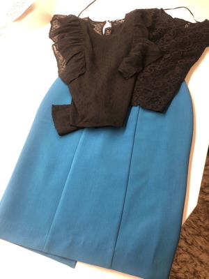 Women's clothes new, set with skirt and 2 blouses