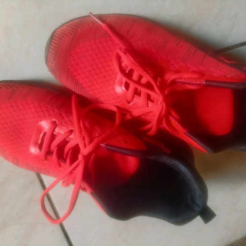 Vox shoes like new, size 41, black and red