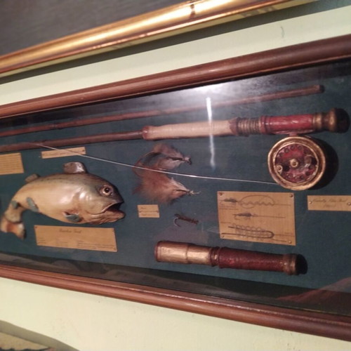 Vintage shadow box fishing decoration Rainbow Trout like new, 80cm