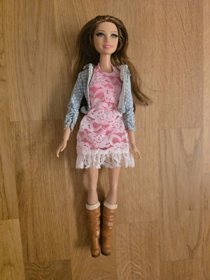 Barbie Dreamhouse Glam Luxe Teresa Doll 2012 Mattel like new