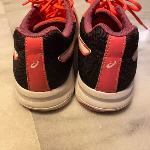 Asics women's athletic shoes size 39.5 pink used
