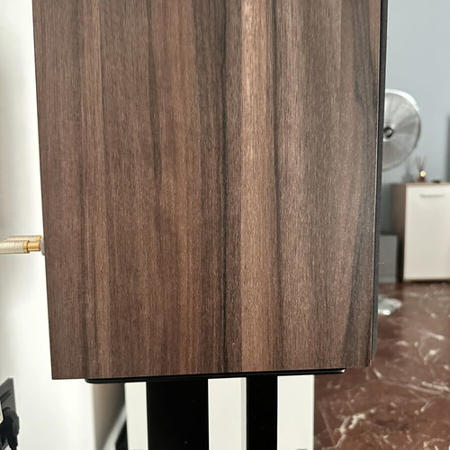 Triangle Esprit Titus ez bookshelf speakers with Triangle S02 stands, chestnut