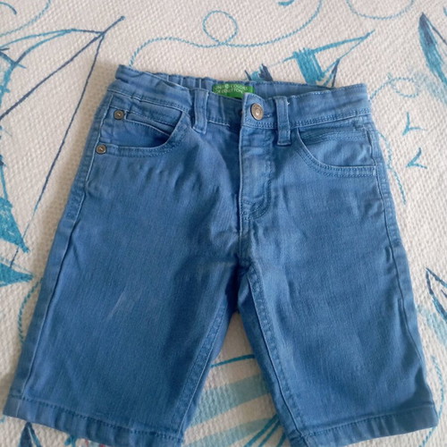 Benetton bermuda like new for boy 6 years, size 116 cm