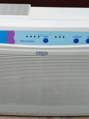 Argo air ionizer like new with HEPA filter