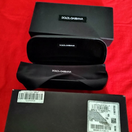 Dolce & Gabbana full glasses case set like new, black