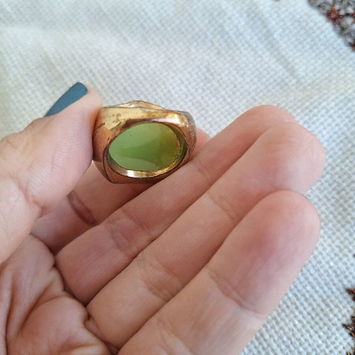 Ring number 18 used, blue and gold