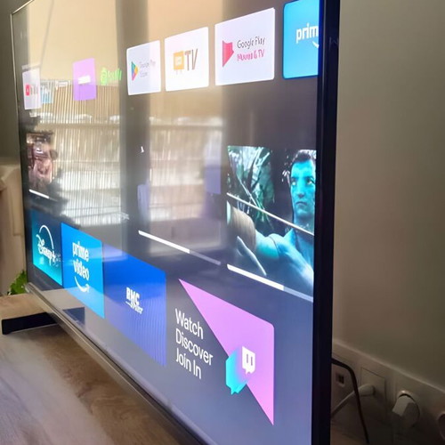 Toshiba 43" 4K HDR QLED Android Smart TV 2021 like new