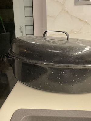 Metal Oven Roasting Pan with Lid and Rack 40 cm like new
