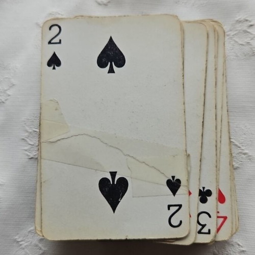 Hamilton playing cards used, 2 decks with box